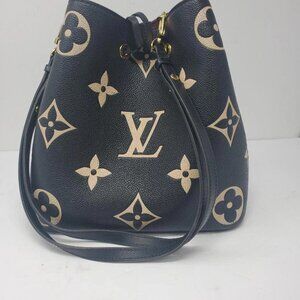 LOUIS VUITTON NEONOE MONOGRAM